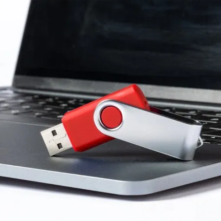 Clé USB Yeskal 8GB - Stockage Pratique et Élégant