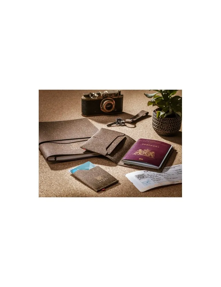 Recycled Leather Cardholder porte-cartes