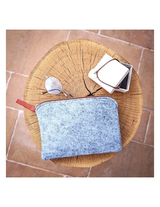 Pochette cosmétiques en feutrine