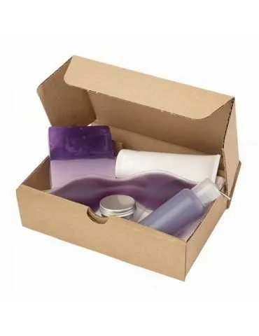 Un Kit bien-être canicule avec un gel, un masque, un brumisateur, etc.