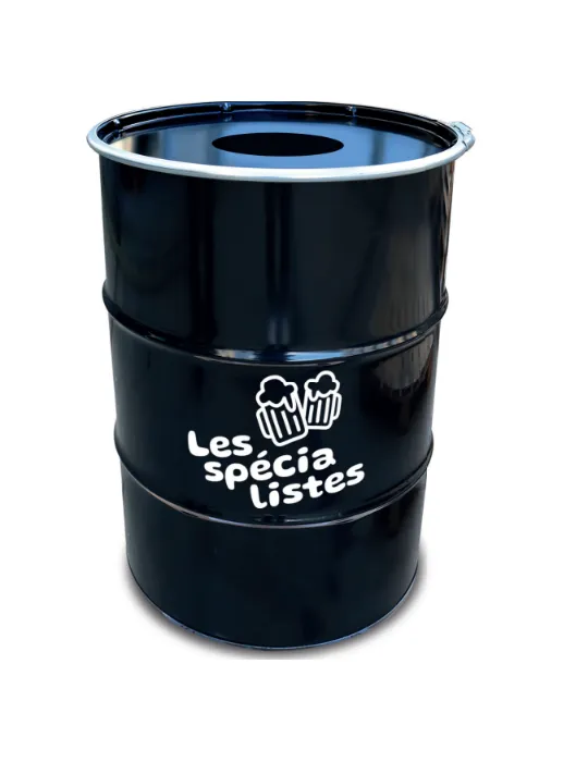 Un baril noir en acier avec logo blanc sur le devant