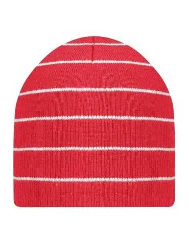 Un bonnet bleu avec des rayures blanches avec une inscription go en bleu plus clair sur le devant 2