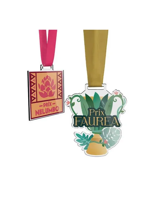 MEDAILLE EN PMMA EP 3 mm ENTRE 30 ET MAXI 80 cm2 AVEC CORDON SATIN