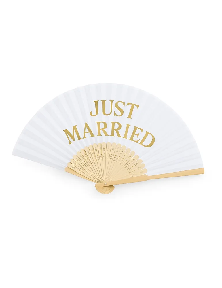 Un éventail en bois et blanc avec impression just married
